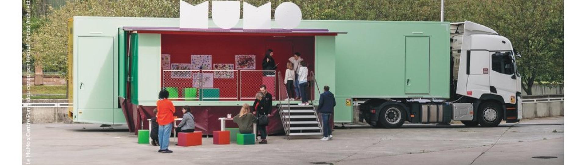 Un musée mobile d'art moderne et contemporain près de chez vous ! Un musée mobile d'art moderne et contemporain près de chez vous !